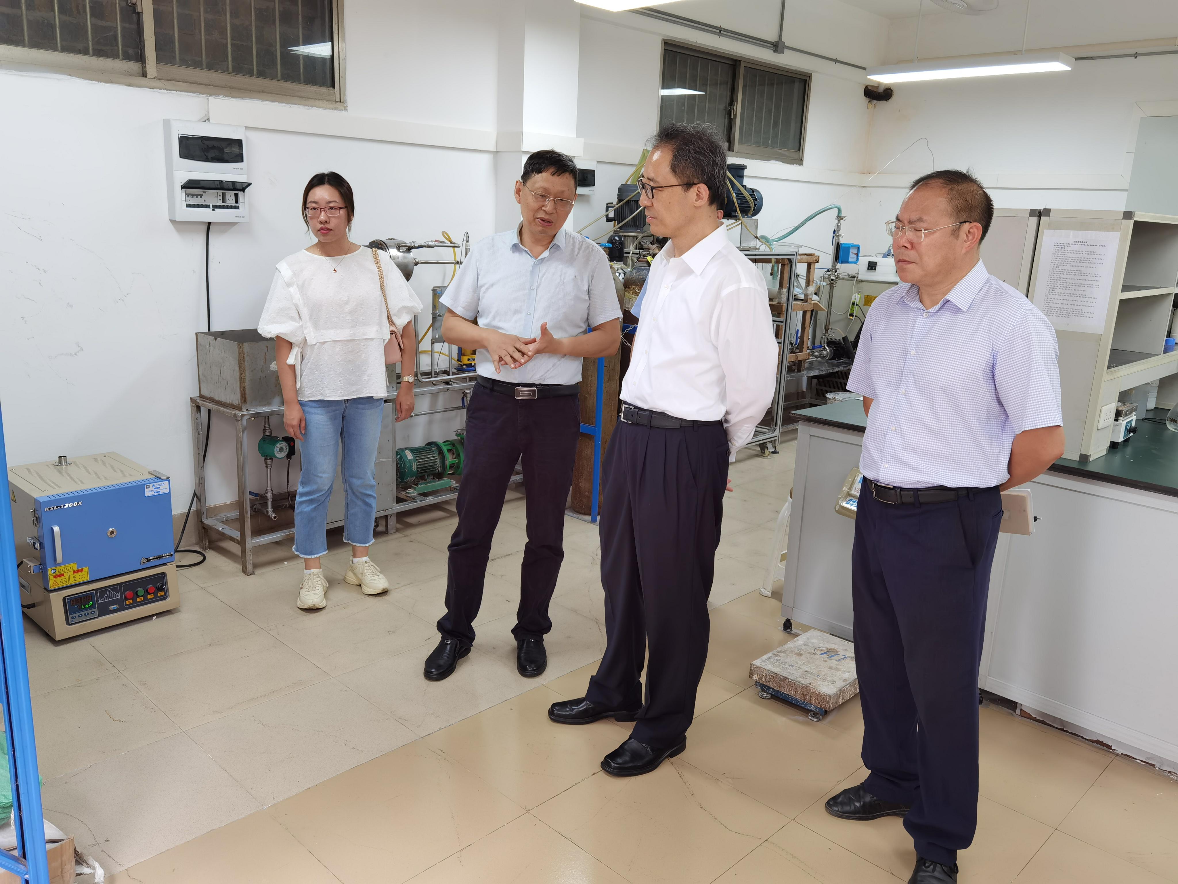中国工程院陈建峰院士来访黄色网站免费在线观看