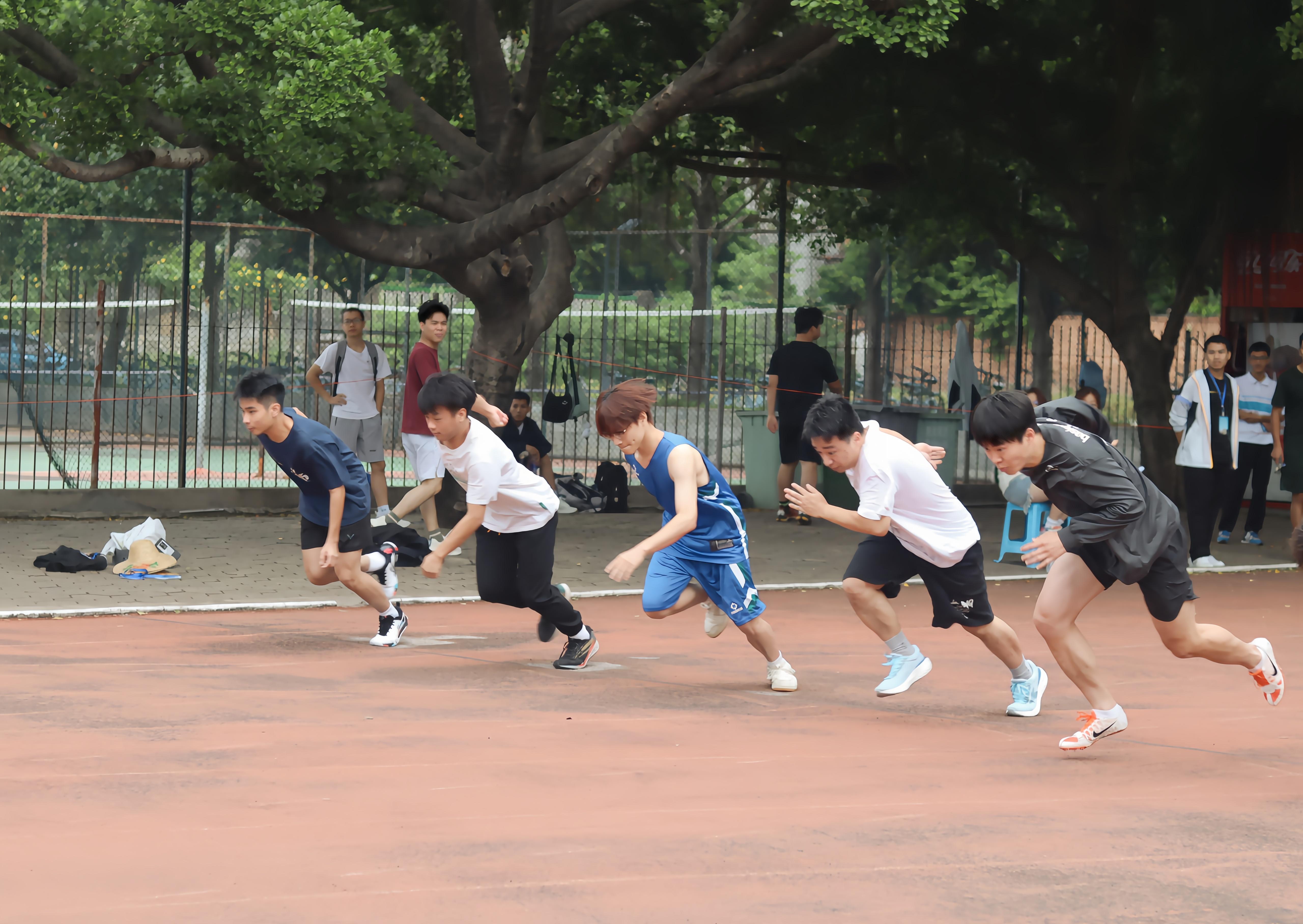 追逐热血人生 不负年轻本能 ----- 国产又色又粗又黄又爽第24届运动会顺利举行